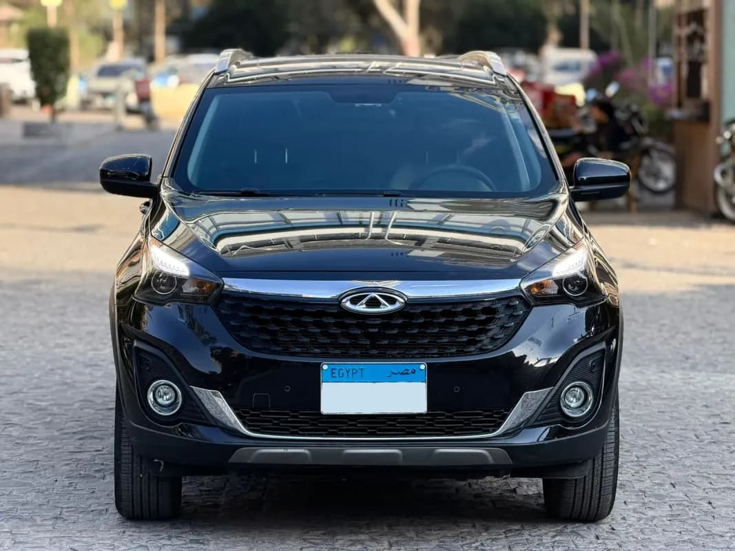 شيري تيجو 7 2025 لاكشري أسود أوتوماتيك — مستعملة