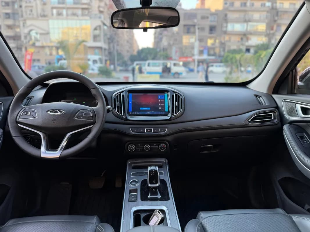 شيري تيجو 7 2025 لاكشري أسود أوتوماتيك — مستعملة