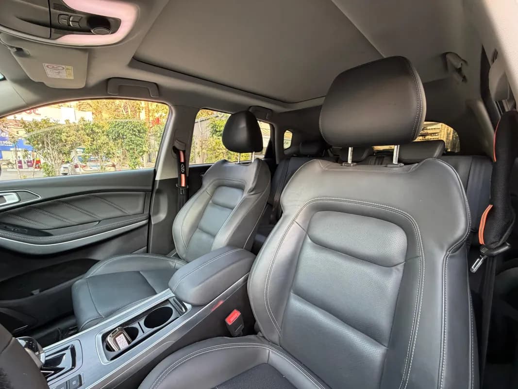 شيري تيجو 7 2025 لاكشري أسود أوتوماتيك — مستعملة