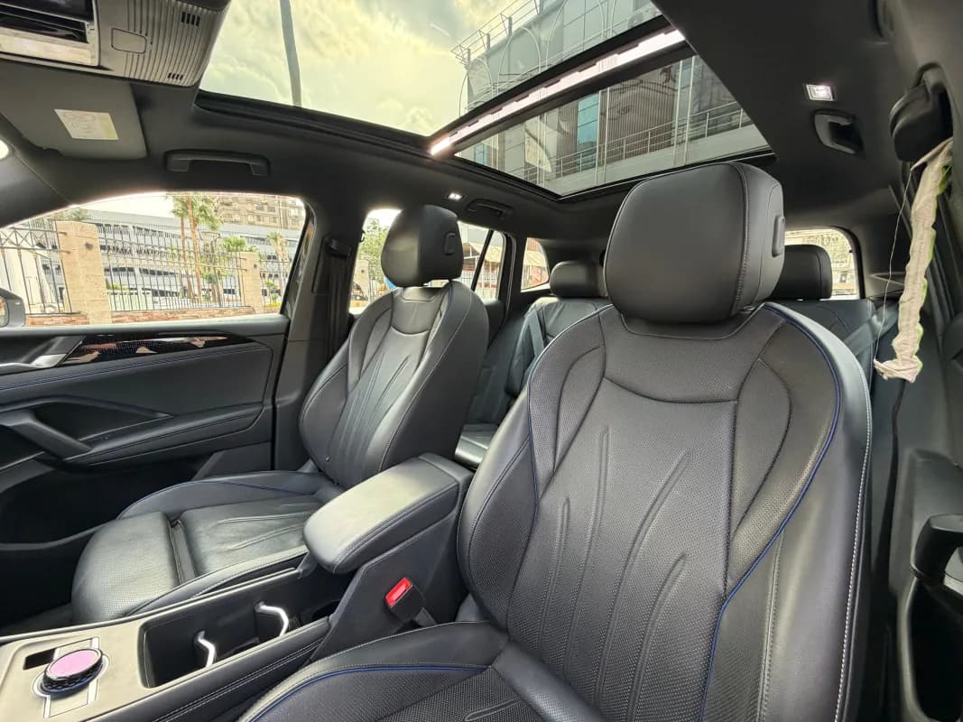 فولكس فاجن تيجوان 2024 ار لاين رمادي إسمنتي أوتوماتيك — مستعملة