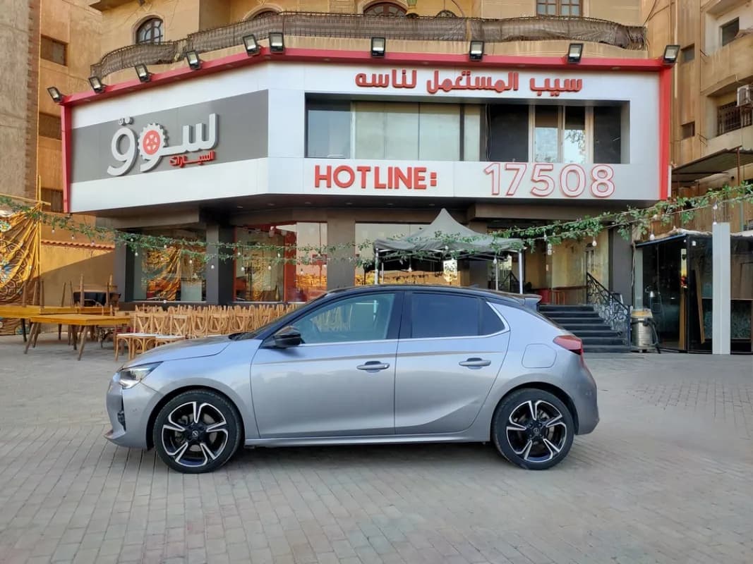 أوبل كورسا 2022 ايلجنس بلس فضي أوتوماتيك — مستعملة