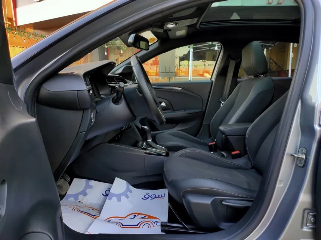 أوبل كورسا 2022 ايلجنس بلس فضي أوتوماتيك — مستعملة