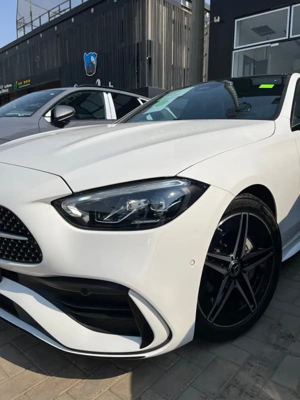 مرسيدس بنز C180 2025