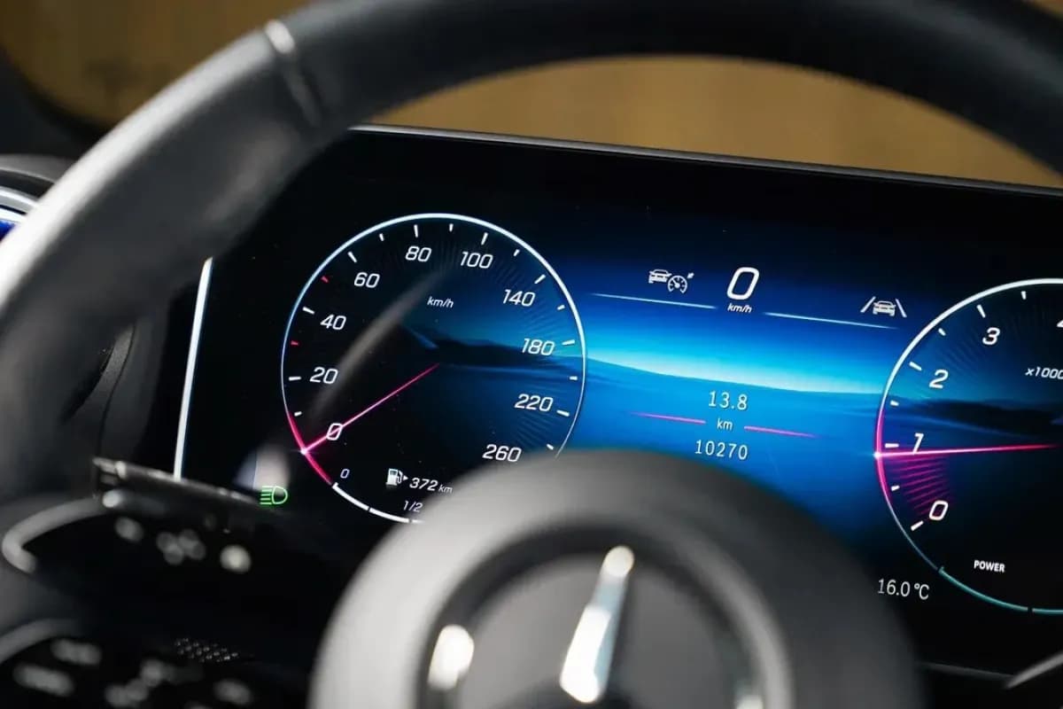 مرسيدس بنز C200 2026