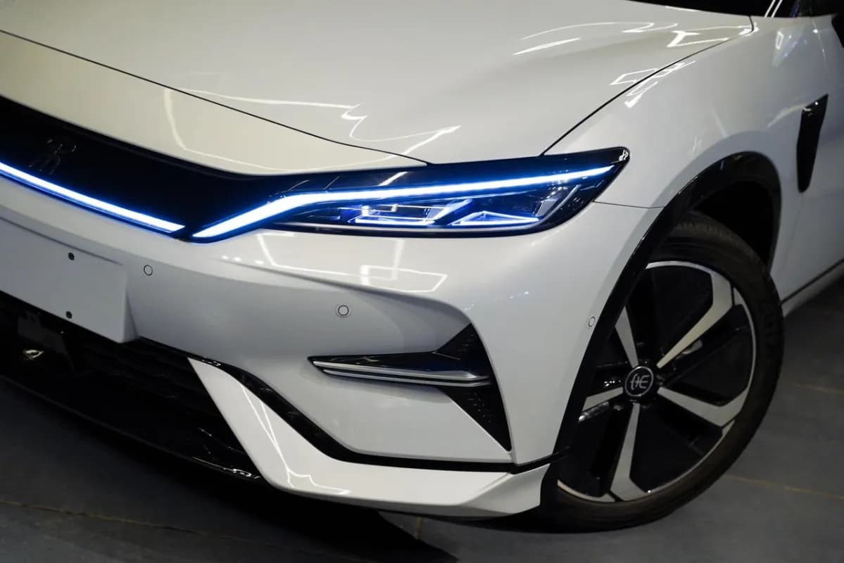 بي واي دي سونج ال 2025