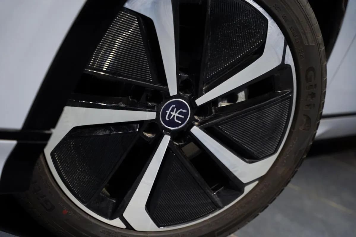 بي واي دي سونج ال 2025