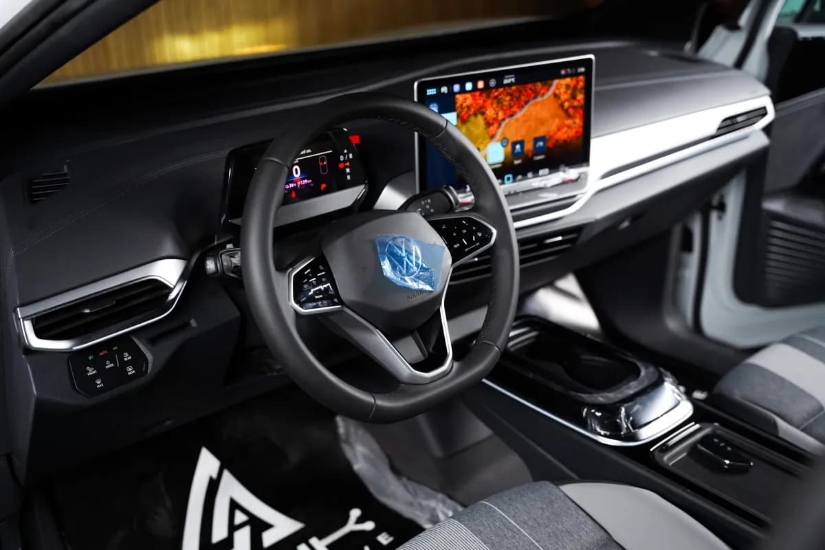 فولكس فاجن اي دي 4 2025