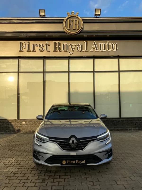 Renault Megane 2026 Signature SR Silver Automatic — New