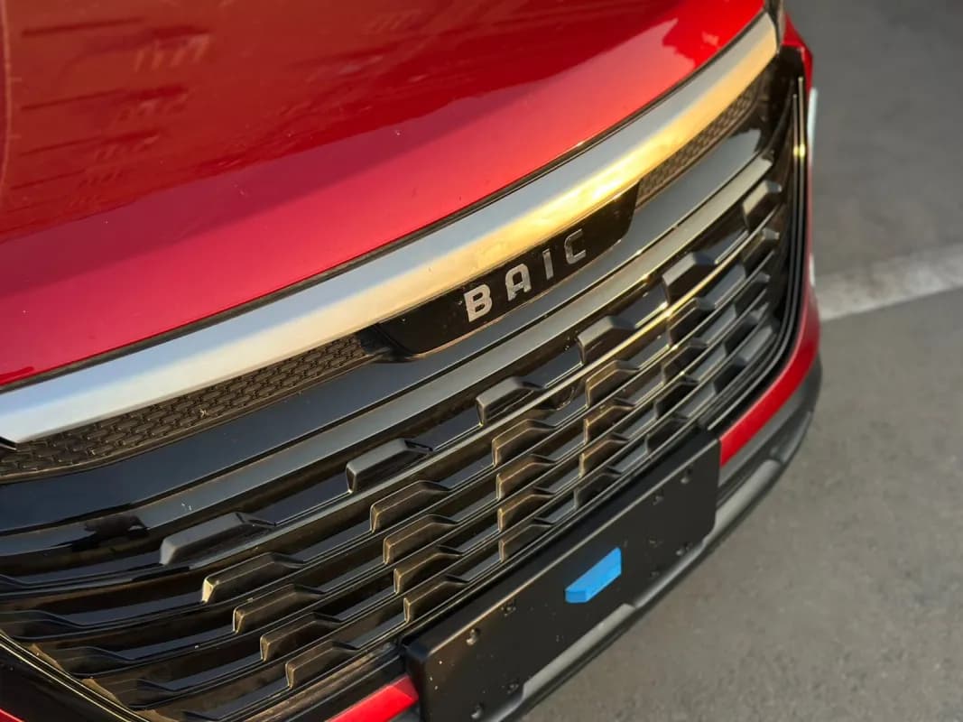 بايك اكس ٣٥ 2026 هاي لاين أحمر أوتوماتيك — جديدة