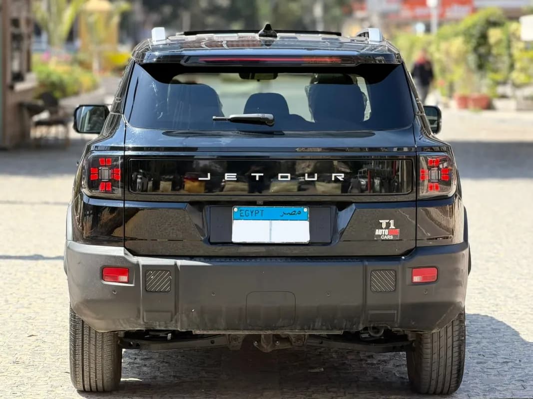 جيتور تي 1 2025 لاكشيري أسود أوتوماتيك — مستعملة