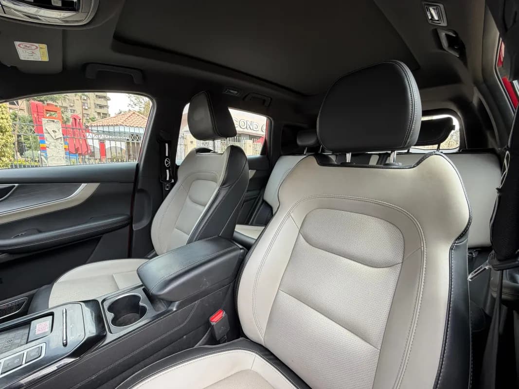 شيري تيجو برو 7 2022 لاكشري أحمر غامق أوتوماتيك — مستعملة