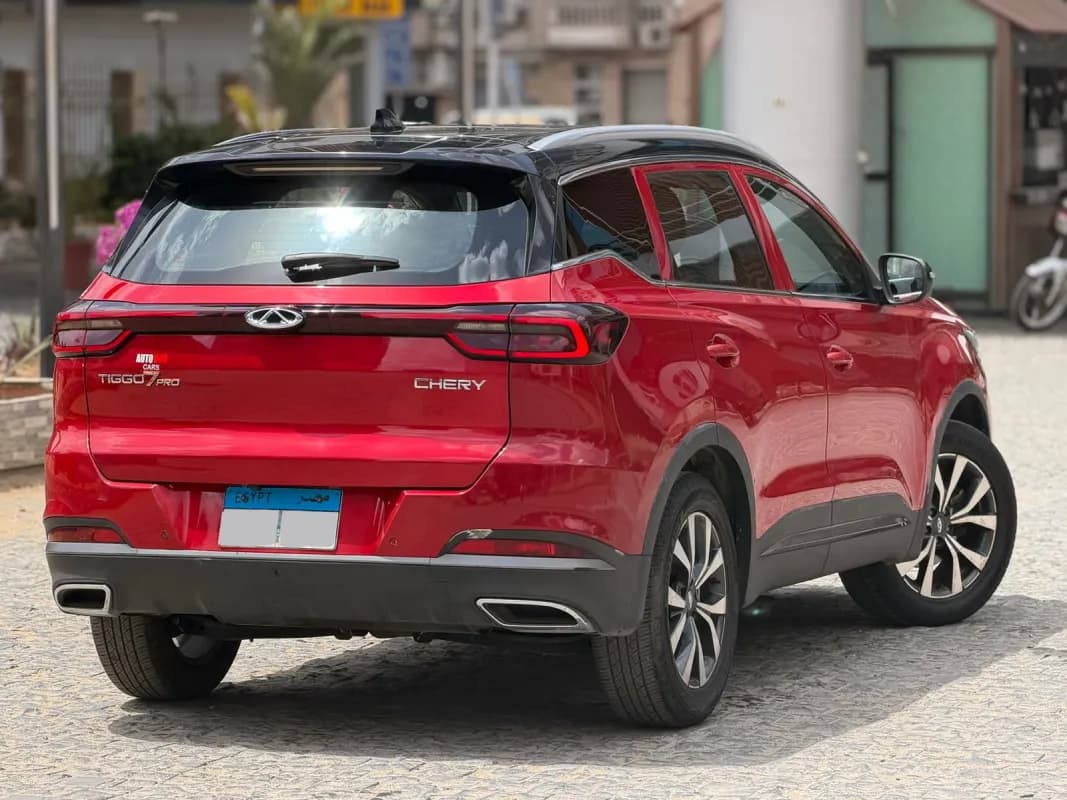 شيري تيجو برو 7 2022 لاكشري أحمر غامق أوتوماتيك — مستعملة