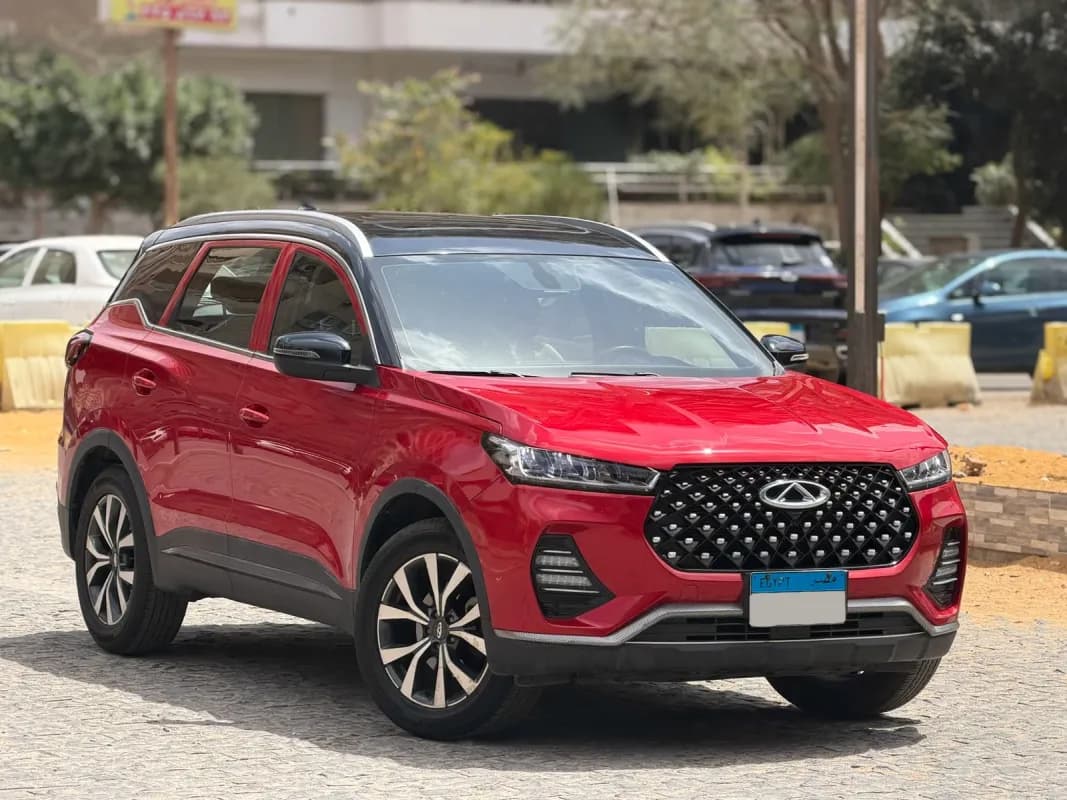 شيري تيجو برو 7 2022 لاكشري أحمر غامق أوتوماتيك — مستعملة