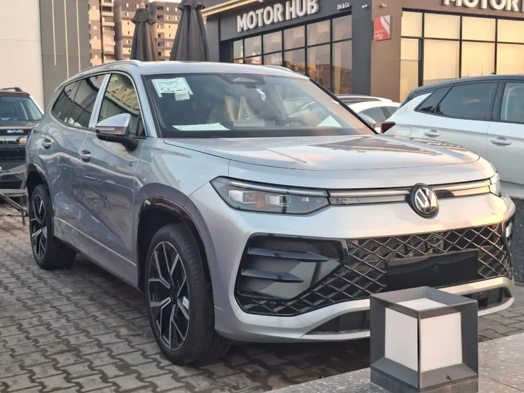 Volkswagen Tayron 2026 R-Line Silver Automatic — New