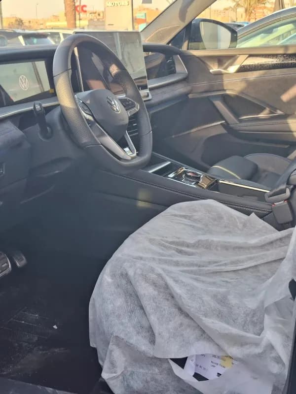 Volkswagen Tayron 2026 R-Line Silver Automatic — New