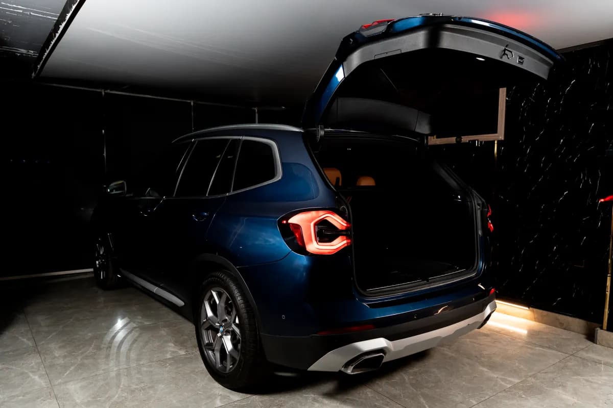 بي ام دبليو X3 2024 اكس درايف أزرق أوتوماتيك — مستعملة