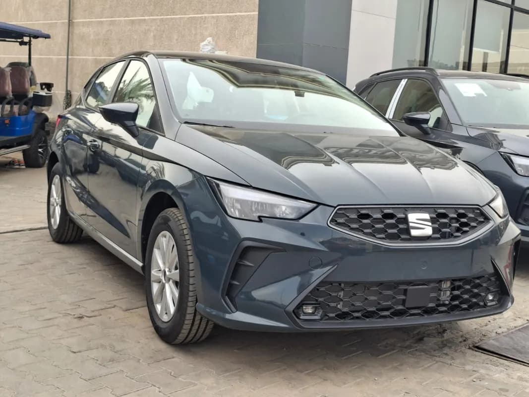 سيات ابيزا 2026 اف ار رمادي أوتوماتيك — جديدة