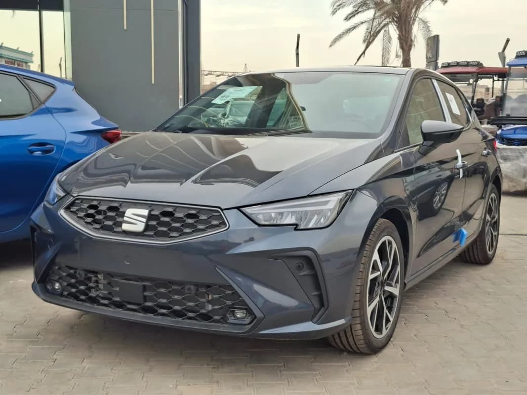 سيات ابيزا 2026 اف ار رمادي أوتوماتيك — جديدة