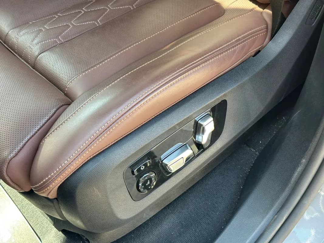 بي ام دبليو X5 2025 بيز لاين فضي أوتوماتيك — مستعملة