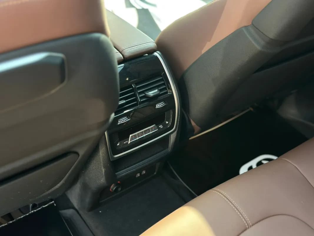 بي ام دبليو X5 2025 بيز لاين فضي أوتوماتيك — مستعملة