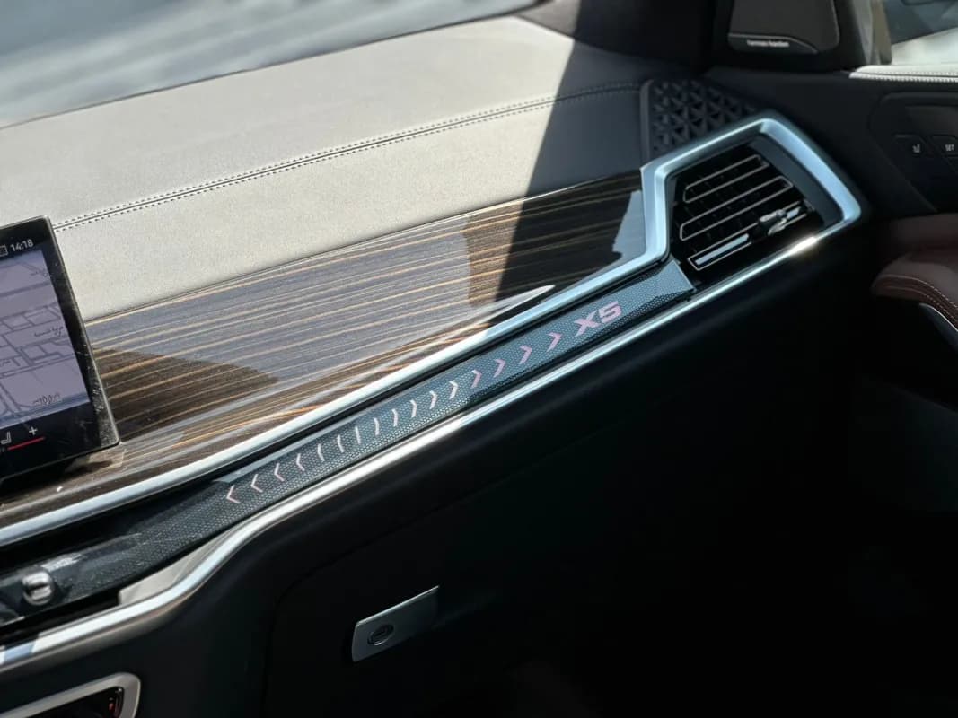 بي ام دبليو X5 2025 بيز لاين فضي أوتوماتيك — مستعملة