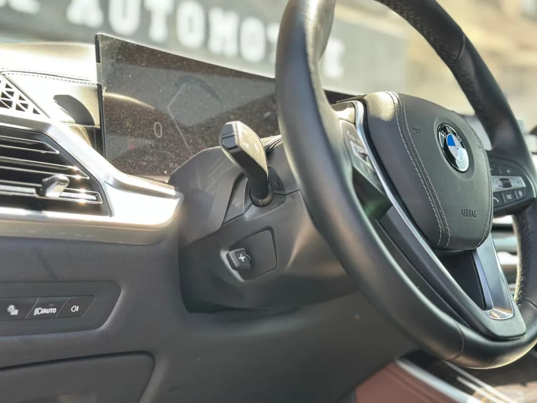 بي ام دبليو X5 2025 بيز لاين فضي أوتوماتيك — مستعملة