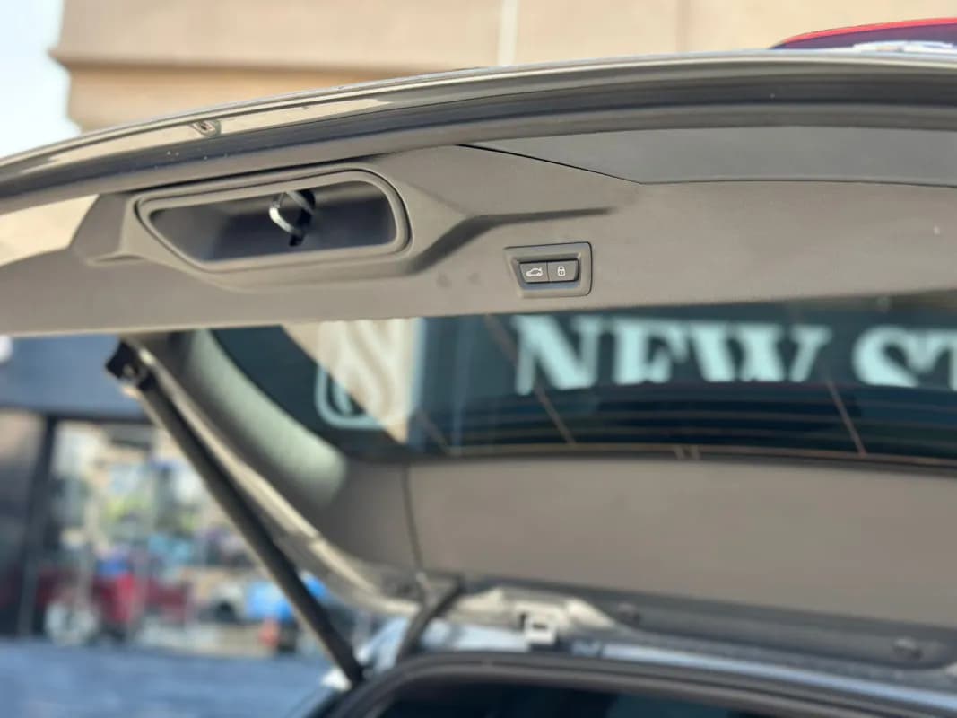 بي ام دبليو X5 2025 بيز لاين فضي أوتوماتيك — مستعملة