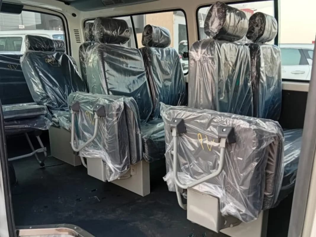 King long Minibus 2026 Hiace White Manual — New