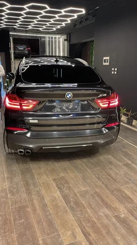 بي ام دبليو X4 2016 ام سبورت أسود أوتوماتيك — مستعملة