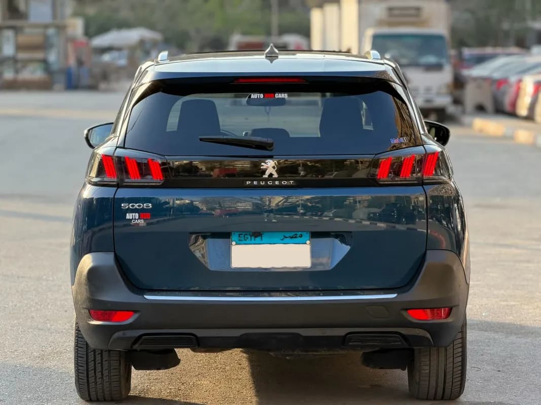 بيجو 5008 2022 الور باك نفطي أوتوماتيك — مستعملة