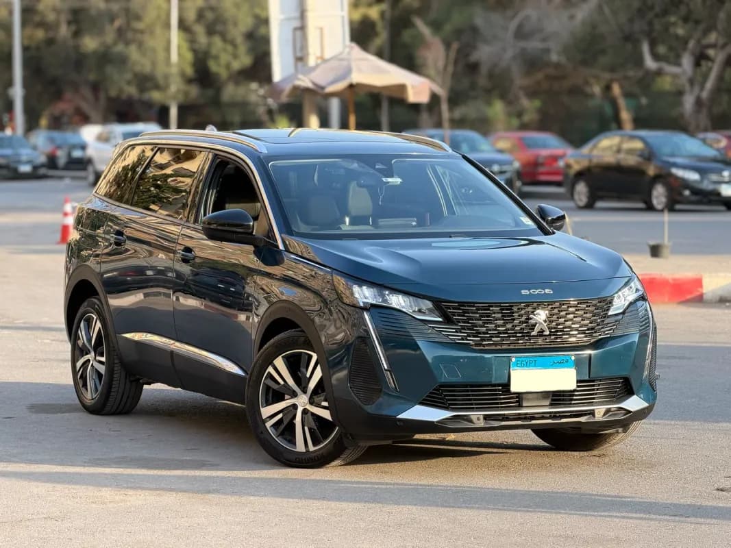 بيجو 5008 2022 الور باك نفطي أوتوماتيك — مستعملة