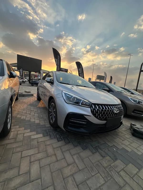 شيري 5 اريزو 2026 بيز لاين فضي أوتوماتيك — جديدة