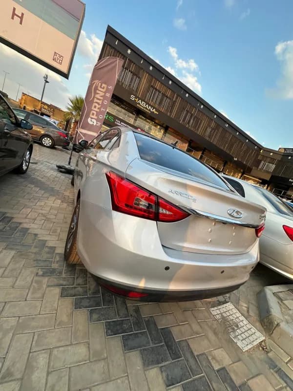 شيري 5 اريزو 2026 بيز لاين فضي أوتوماتيك — جديدة