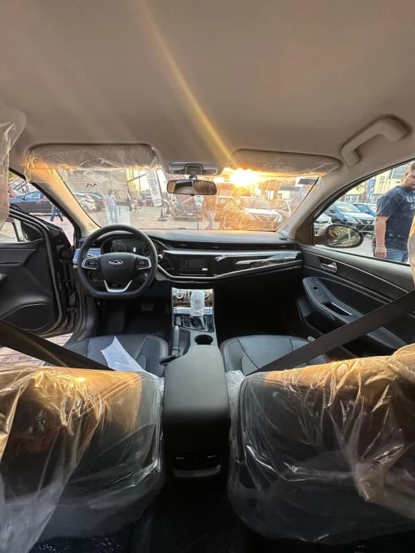 شيري 5 اريزو 2026 بيز لاين فضي أوتوماتيك — جديدة