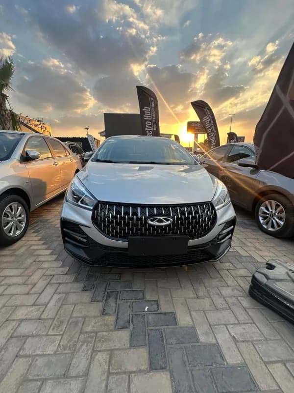 شيري 5 اريزو 2026 بيز لاين فضي أوتوماتيك — جديدة