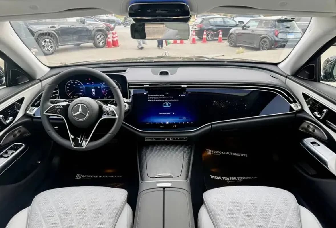 مرسيدس بنز E200 2026 اكسكلوسيف أسود أوتوماتيك — جديدة