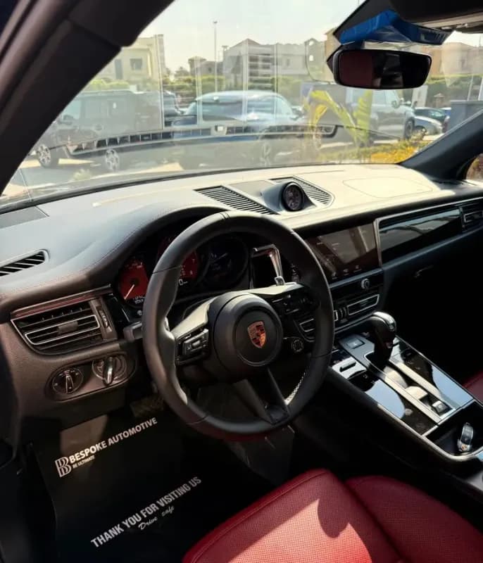 Porsche Macan 2026 T Black Automatic — Used