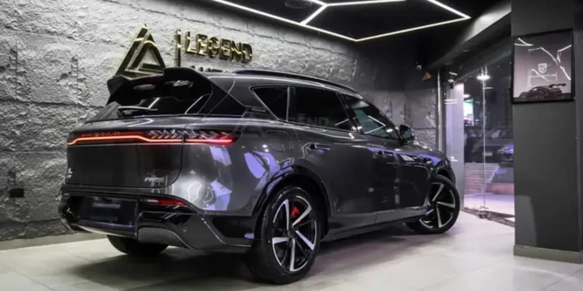 Dongfeng Voyah Free 2026 Luxury Gray Automatic — New