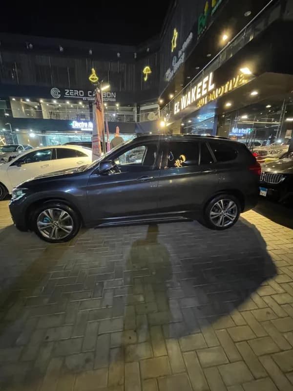 بي ام دبليو X1 2018 اس داريف رمادي أوتوماتيك — مستعملة