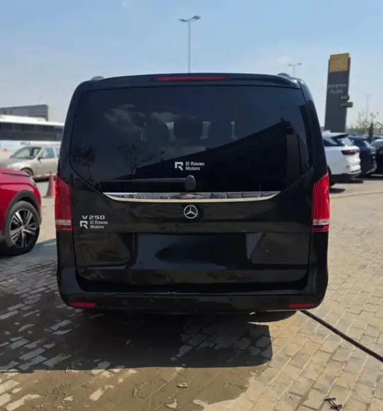 مرسيدس بنز V 250 2021 افين جراد أسود أوتوماتيك — مستعملة