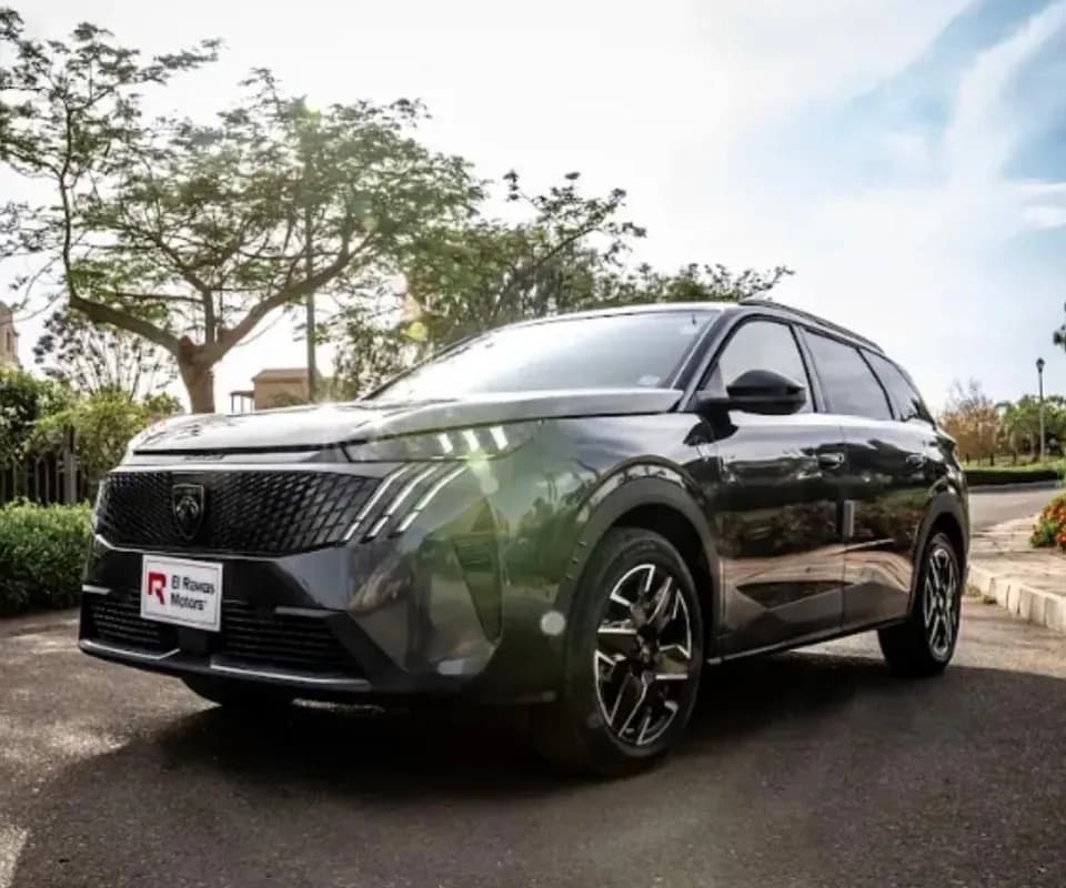 Peugeot 5008 2026 GT-Line Black Automatic — New