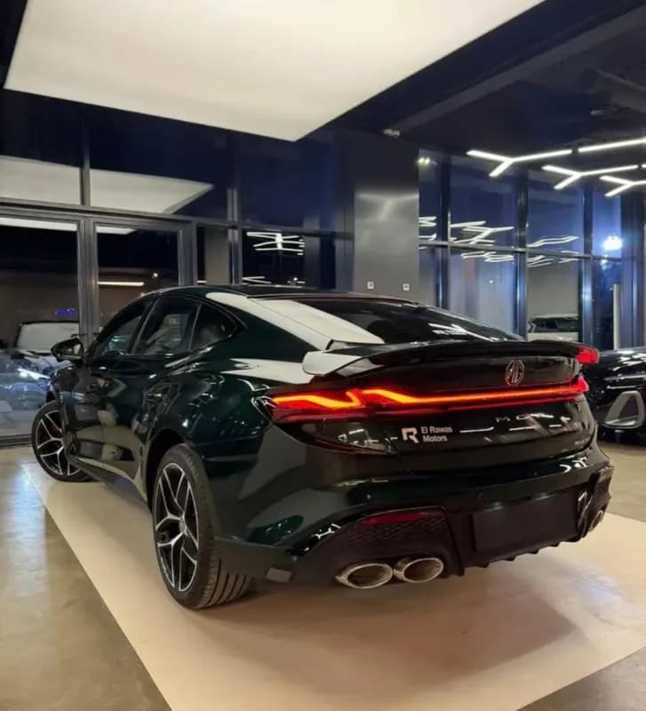 ام جي 7 2026 تروفي أسود أوتوماتيك — جديدة