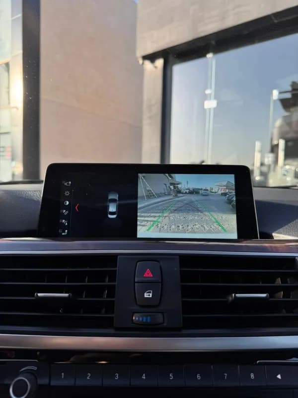 BMW 320i 2017 Advantage White Automatic — Used