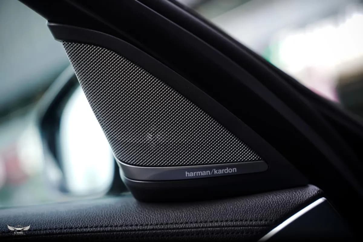 بي ام دبليو M5 2018 م اسبورت أسود أوتوماتيك — مستعملة