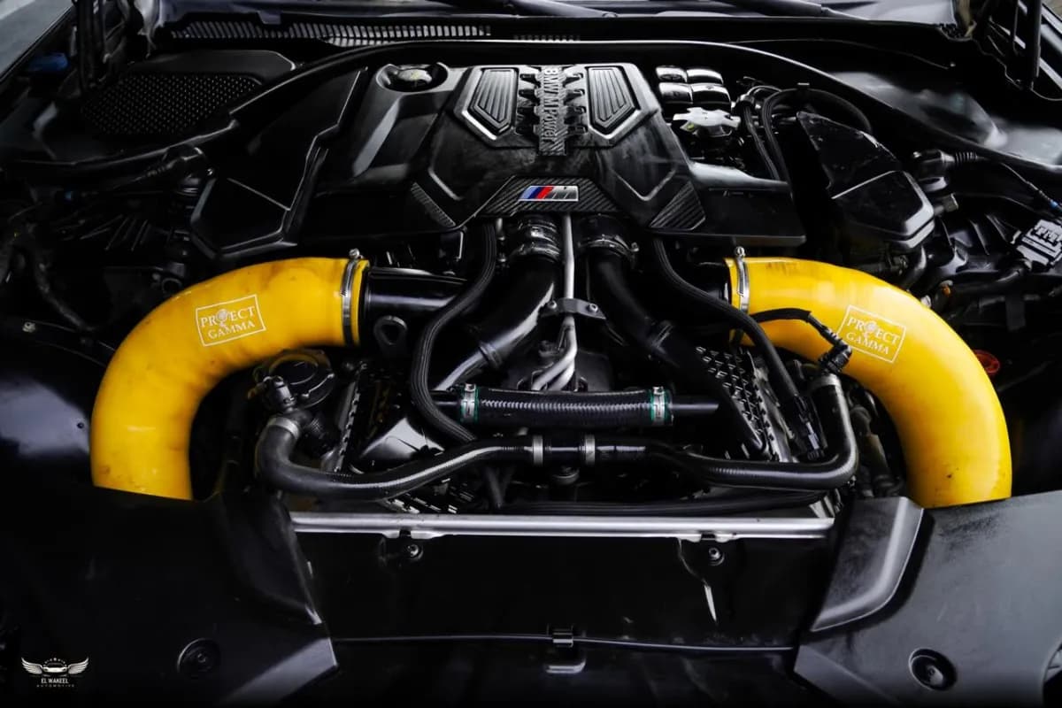 بي ام دبليو M5 2018 م اسبورت أسود أوتوماتيك — مستعملة