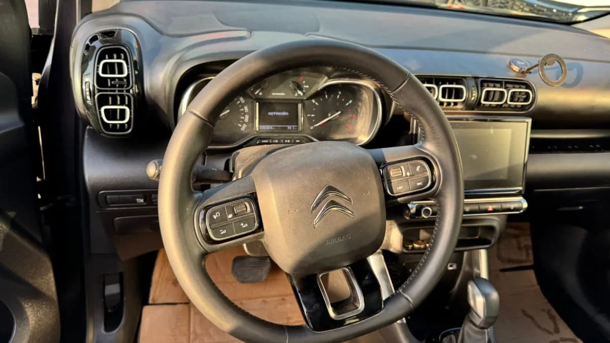 سيتروين C3 2022 شاين رمادي أوتوماتيك — مستعملة
