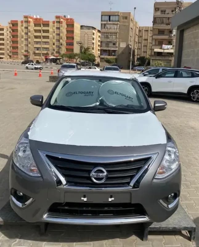 نيسان صني 2026 اول فئه رمادي أوتوماتيك — جديدة