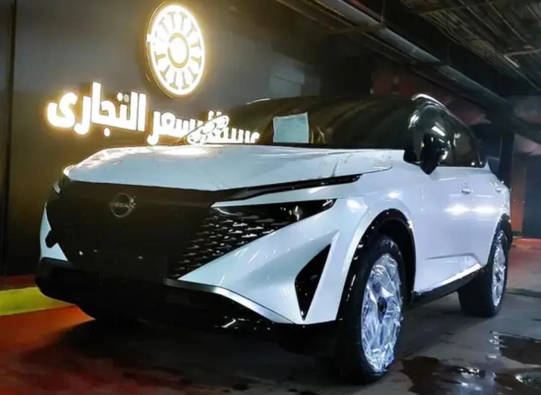 نيسان قاشقاي 2026 تكنا أبيض أوتوماتيك — جديدة