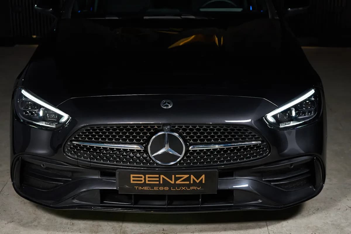 مرسيدس بنز C180 2025 ايه ام جي رمادي أوتوماتيك — جديدة