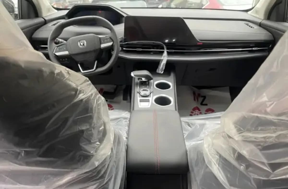 تشانغان CS55 2026 بريميوم أبيض أوتوماتيك — جديدة